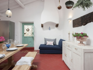 WHITE JASMINE COTTAGE