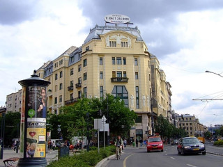Diamond Astoria Apartments