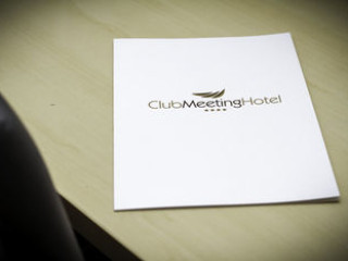 CLUB MEETING HOTEL