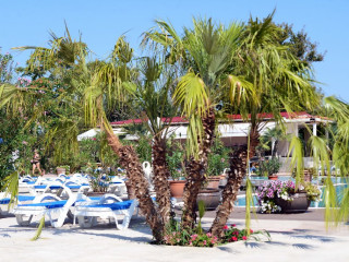 Vox Maris Grand Resort