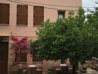 Kasteli Suites Chania