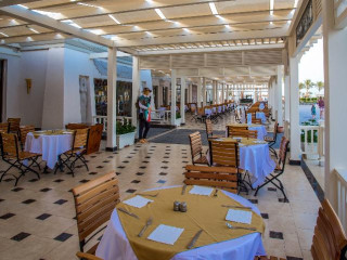 Mirage Bay Resort amp; Aquapark