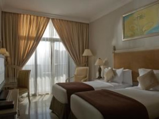 BEA ALEZZI BEACH RESORT