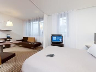 SUITE NOVOTEL PARIS SAINT DENIS STADE