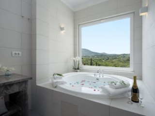 GEM VILLA IN VIROS CORFU