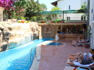 BRITANNIA HOTEL&VILLAS