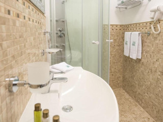 Studio One Accommodation Suites