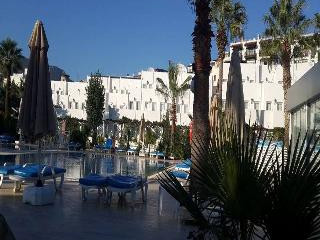 NAGI BEACH HOTEL