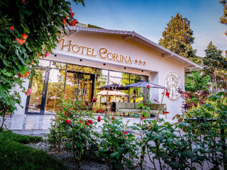 HOTEL CORINA