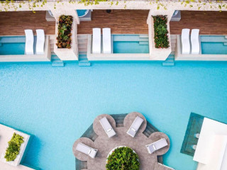Majestic Elegance Costa Mujeres
