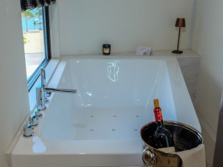 CHIC HOTEL amp; SPA