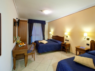 ULISSE DELUXE HOSTEL