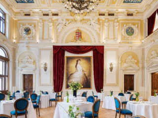 Aurea Ana Palace