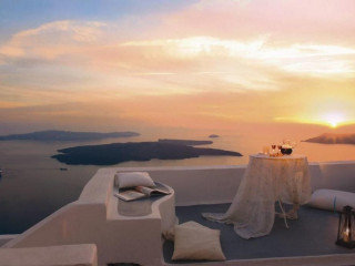 Altana Heritage Suites Santorini