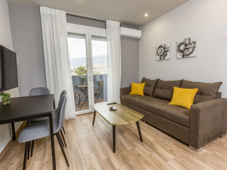 RAISE ATHENS METRO APARTMENTS