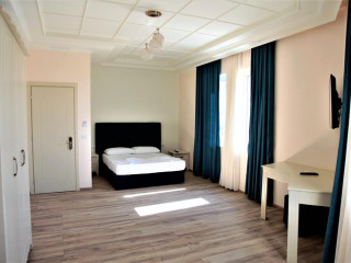 HOTEL VELIERA