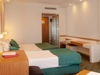 Tropikal Hotel
