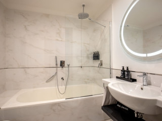 The Independent Hotel