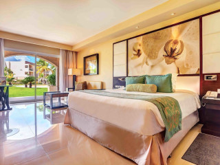 HIDEAWAY AT ROYALTON PUNTA CANA, AN AUTOGRAPH COLLECTION ALL IN