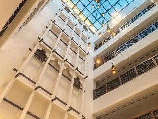 SUPER 8 BY WYNDHAM DUBAI DEIRA