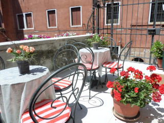 LION MOROSINI PALACE