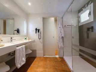 OASSIUM HOTEL ONLY ADULT
