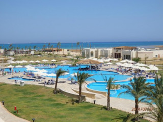 MOVENPICK RESORT SOMA BAY