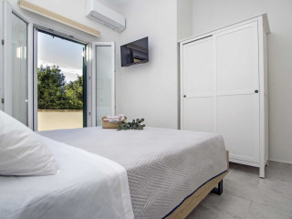 DOMUS LUX HOUSES BY KONNECT