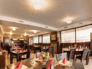 Avis Boutique Hotel amp; Restaurant