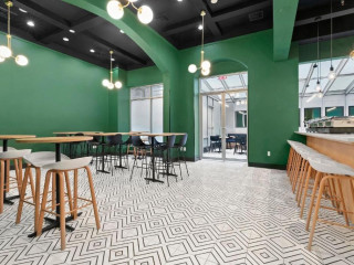 Holiday Inn Manhattan 6th Ave – Chelsea