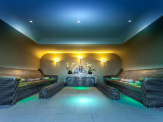 BUSINESS HOTEL CONFERENCE CENTER  SPA