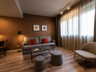 Atenea Rekord Suites