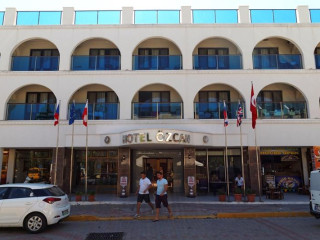 OZCAN BEACH HOTEL