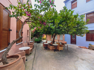 Kasteli Suites Chania