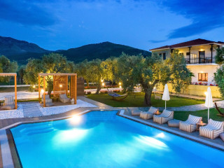 Nefeli Fresh Hotel