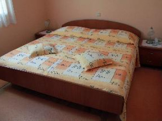 VILA CURIC