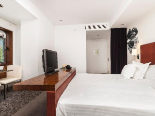UR Palacio Avenida