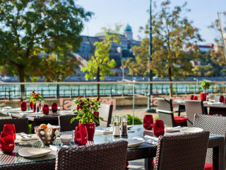 MILLENNIUM COURT, BUDAPEST - MARRIOTT EXECUTIVE APARTMENTS