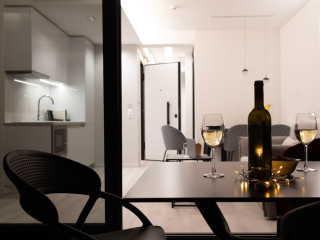 LUXamp;EASY Athens Metro Suites