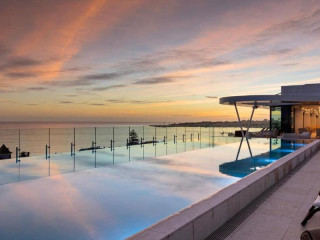  EVOLUTION Cascais-Estoril Hotel