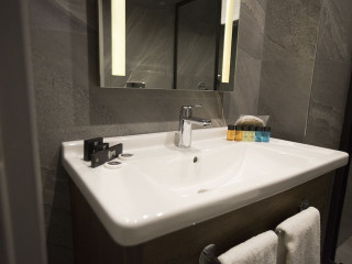 EMENS HOTEL