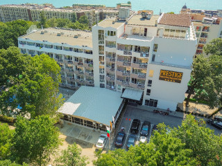 PRESTIGE DELUXE AQUAPARK CLUB