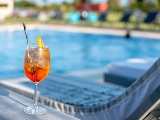 Mythic Summer Hotel