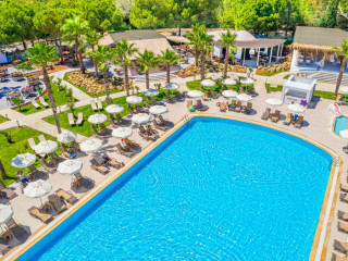 BERRY HOTELS