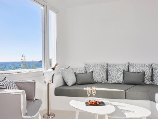 ACANTHUS & CENNET BARUT COLLECTION