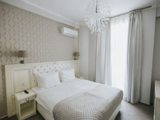 CHERIE HOTEL BOUTIQUE amp; RESTAURANT