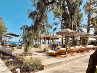 MAKO Sea amp; Suites