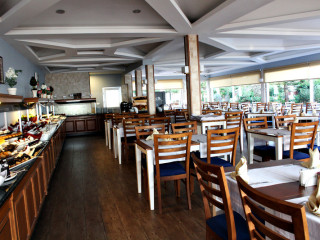Side Bay