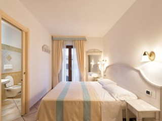 HOTEL CASTELLO DI TAVOLARA