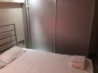 ROOMOTEL.COM